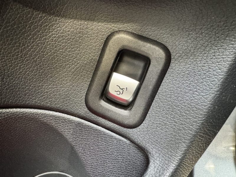 MERCEDES CLASSE C200 EQ Boost 184 ch AMG LINE SUIVI COMPLET MERCEDES / 2 EME MAIN / CARPLAY