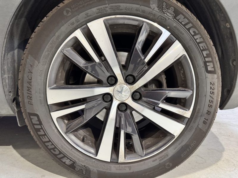 PEUGEOT 5008 130ch S&S BVM6 GT Line - DISTRI OK - SUIVI COMPLET PEUGEOT