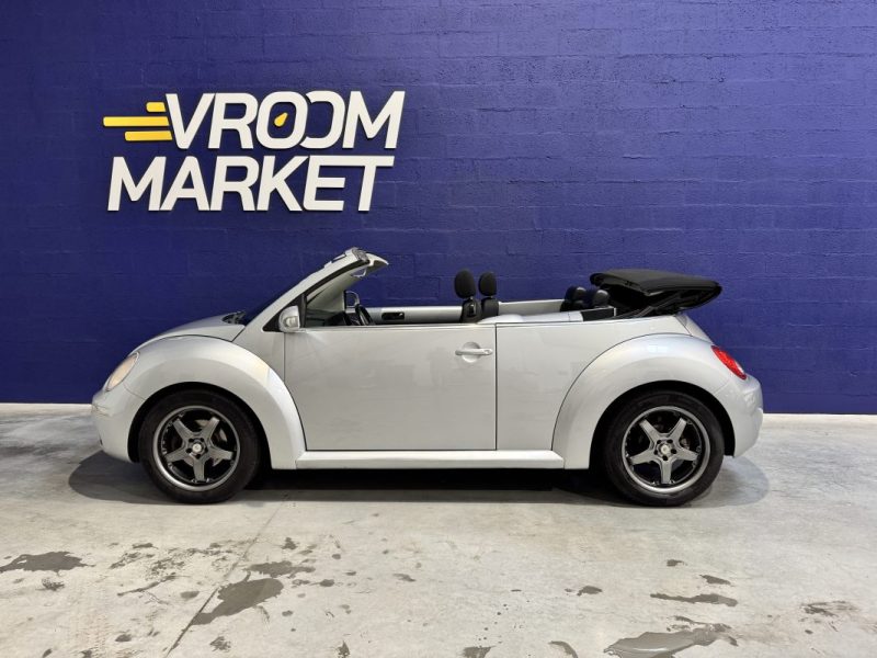 VOLKSWAGEN NEW BEETLE CABRIOLET 1.6i 102 ch - DISTRI OK