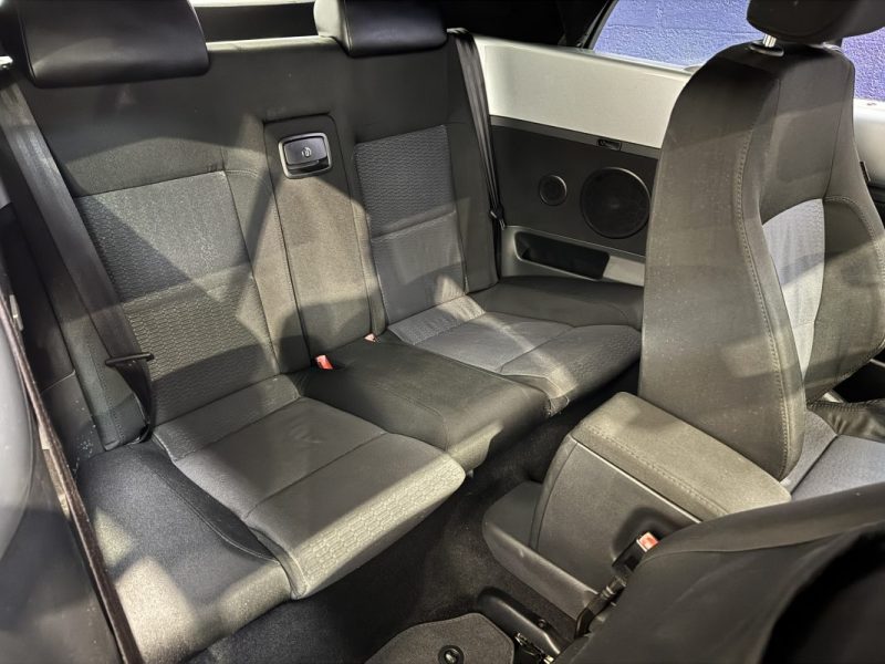 VOLKSWAGEN NEW BEETLE CABRIOLET 1.6i 102 ch - DISTRI OK