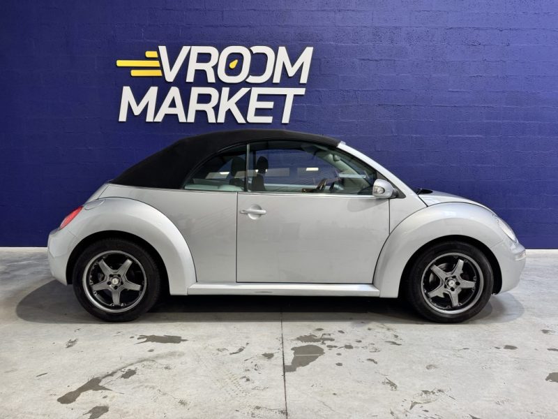 VOLKSWAGEN NEW BEETLE CABRIOLET 1.6i 102 ch - DISTRI OK