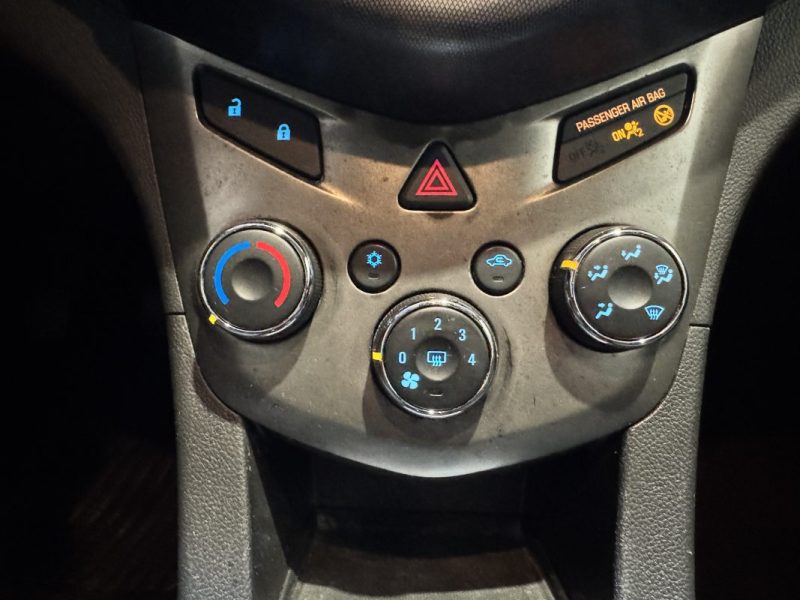 CHEVROLET AVEO 1.4 16v 100ch LTZ - MOTEUR A CHAINE - CLIM - CRIT AIR 1