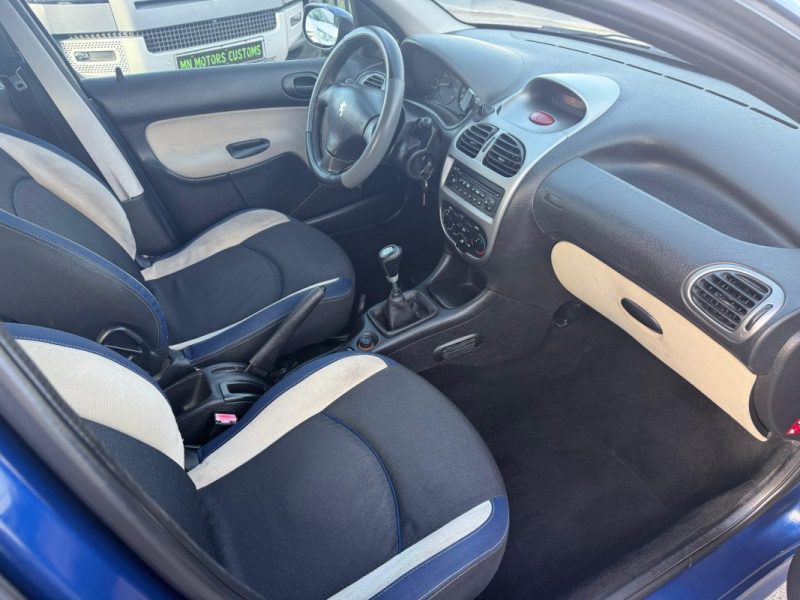 PEUGEOT 206 2005