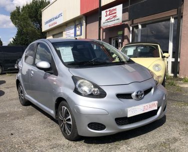 TOYOTA AYGO  2011