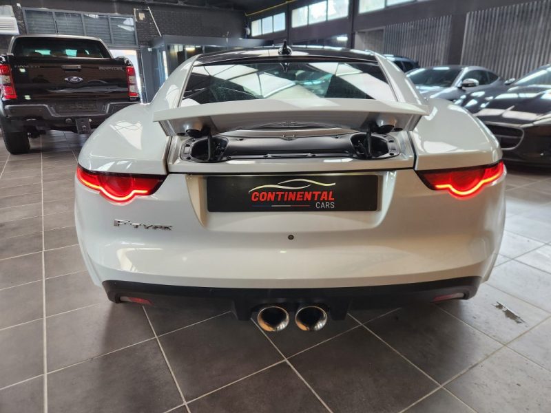 JAGUAR F-Type 2018 Jaguar F-type 2018 COUPE 3.0 V6 340 R-DYNAMIC