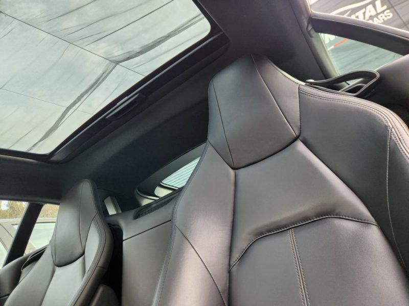 JAGUAR F-Type 2018 Jaguar F-type 2018 COUPE 3.0 V6 340 R-DYNAMIC