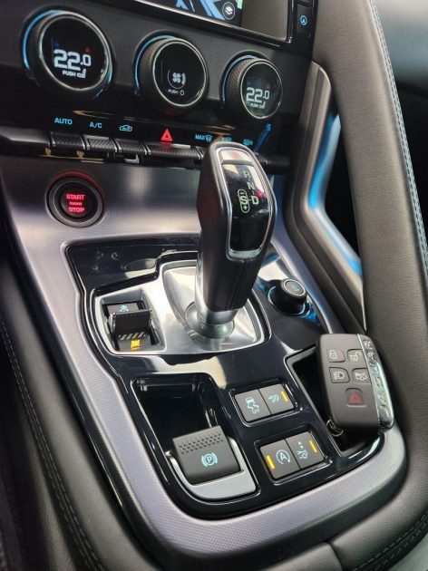 JAGUAR F-Type 2018 Jaguar F-type 2018 COUPE 3.0 V6 340 R-DYNAMIC
