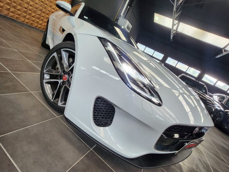 JAGUAR F-Type 2018 Jaguar F-type 2018 COUPE 3.0 V6 340 R-DYNAMIC