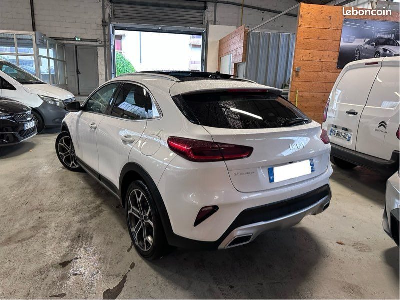 KIA XCEED 1.6 GDI HYBRIDE 141cv 