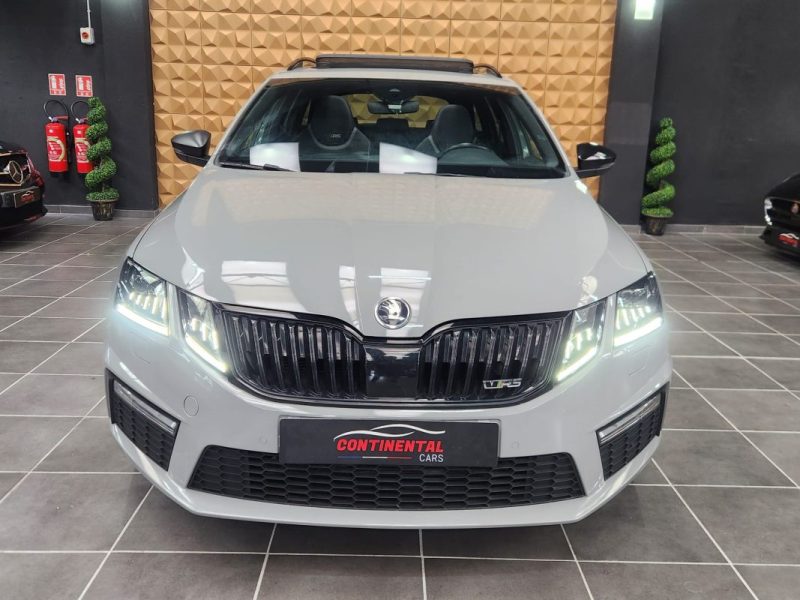 SKODA OCTAVIA COMBI 2.0 TSI 245 RS*ACC*PANO*CAMERA*LED