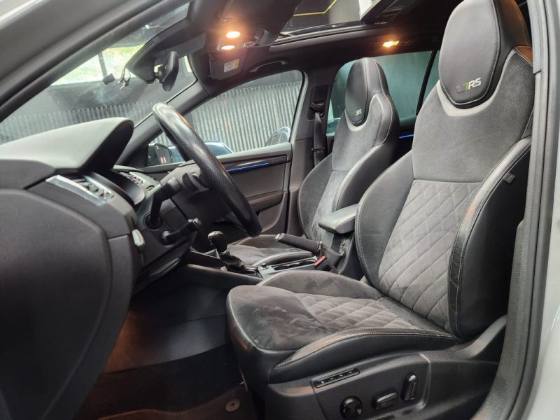 SKODA OCTAVIA COMBI 2.0 TSI 245 RS*ACC*PANO*CAMERA*LED