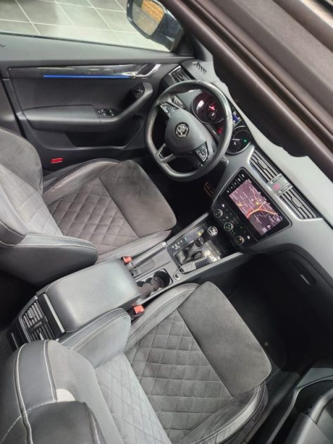 SKODA OCTAVIA COMBI 2.0 TSI 245 RS*ACC*PANO*CAMERA*LED