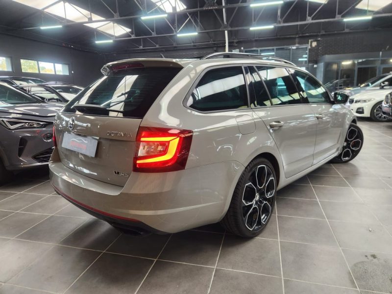 SKODA OCTAVIA COMBI 2.0 TSI 245 RS*ACC*PANO*CAMERA*LED