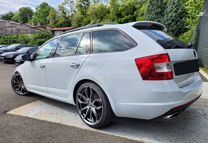 SKODA OCTAVIA Combi 2.0 TDI 184 RS DSG*PANO*CANTON*CUIR*GPS*