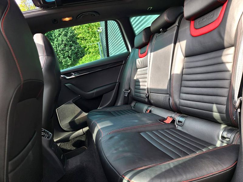 SKODA OCTAVIA Combi 2.0 TDI 184 RS DSG*PANO*CANTON*CUIR*GPS*