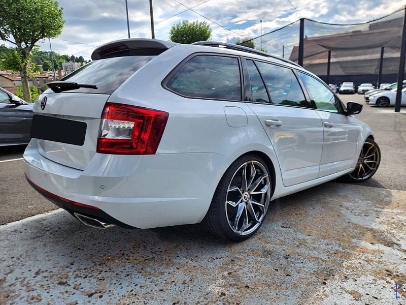 SKODA OCTAVIA Combi 2.0 TDI 184 RS DSG*PANO*CANTON*CUIR*GPS*