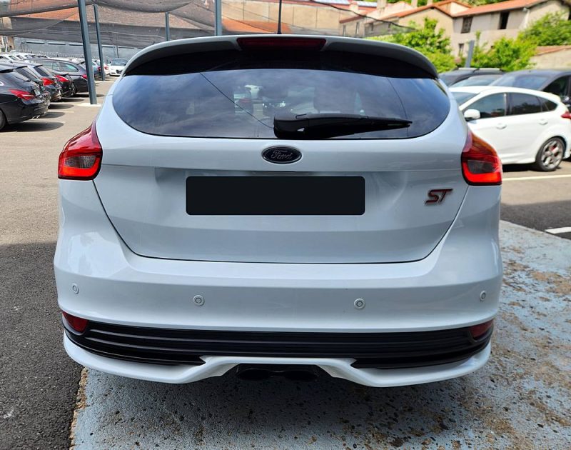 Ford  Focus 2017 2.0 250 ST*RECARO*GPS*XENON*