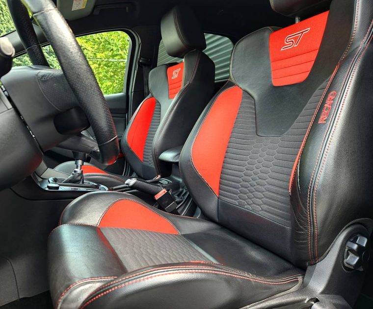 Ford  Focus 2017 2.0 250 ST*RECARO*GPS*XENON*