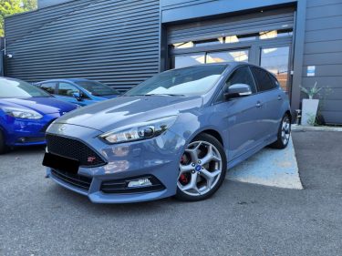 FORD FOCUS 2.0 250 ST*RECARO*XENON*