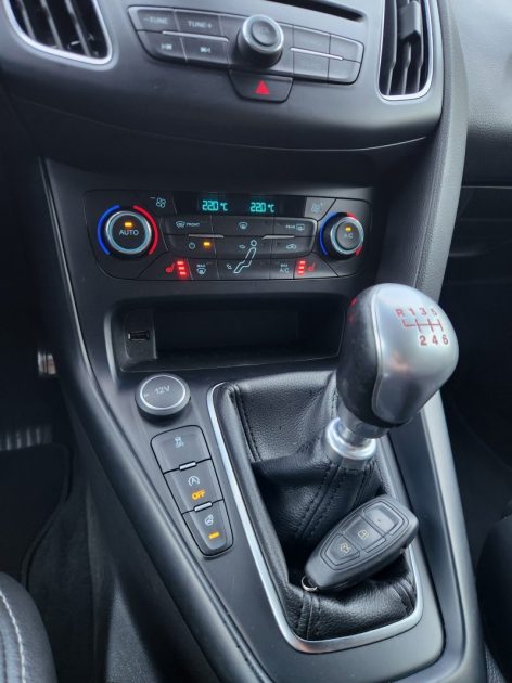 FORD FOCUS 2.0 250 ST*RECARO*XENON*