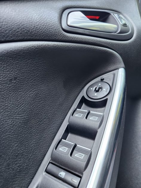 FORD FOCUS 2.0 250 ST*RECARO*XENON*