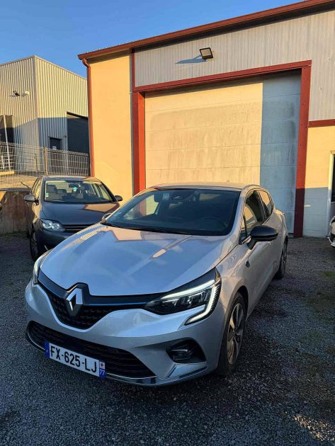 RENAULT CLIO 2021