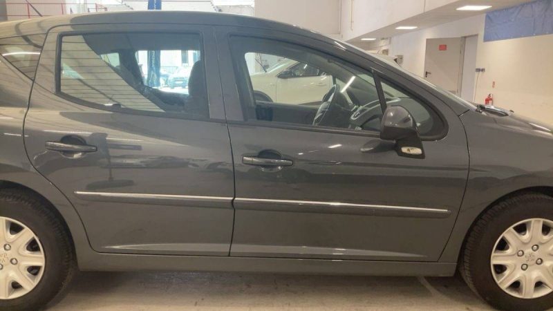PEUGEOT 207 SW / BREAK PHASE 2 1.4 VTI 95 PREMIERE MAIN / 8.300 Kms REELS CRIT AIR 1 - GARANTIE 1 AN