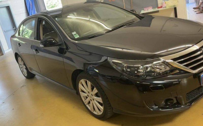 RENAULT LATITUDE INITIALE PARIS 2.0 DCI 175 Cv 22 670 Kms REELS / BOITE AUTOMATIQUE - GARANTIE 1 AN