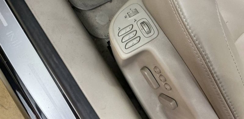 RENAULT LATITUDE INITIALE PARIS 2.0 DCI 175 Cv 22 670 Kms REELS / BOITE AUTOMATIQUE - GARANTIE 1 AN