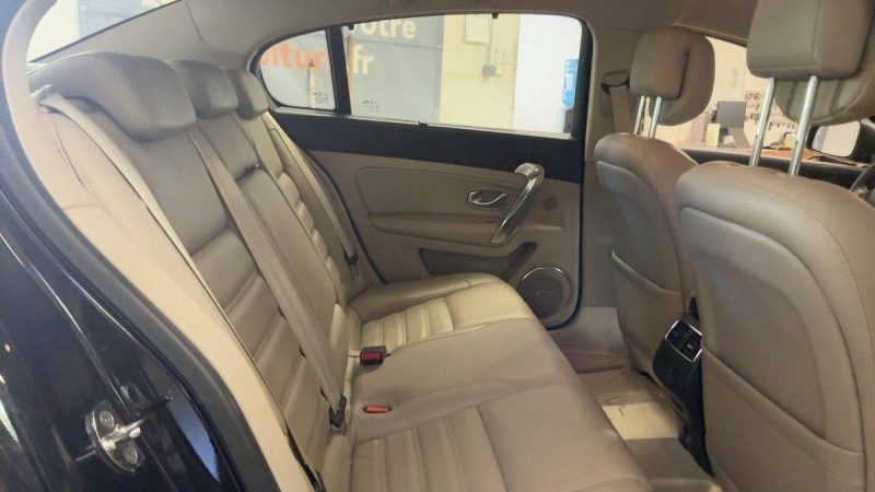 RENAULT LATITUDE INITIALE PARIS 2.0 DCI 175 Cv 22 670 Kms REELS / BOITE AUTOMATIQUE - GARANTIE 1 AN