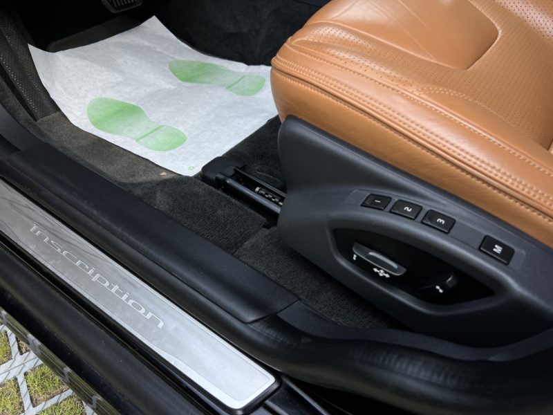 VOLVO XC60 PHASE 2 MOMENTUM D5 2.4 D 220 Cv AWD 4x4 BOITE AUTO CUIR GPS CRIT AIR 2 - GARANTIE 1 AN