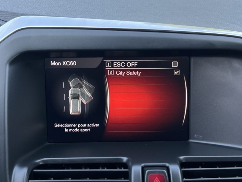 VOLVO XC60 PHASE 2 MOMENTUM D5 2.4 D 220 Cv AWD 4x4 BOITE AUTO CUIR GPS CRIT AIR 2 - GARANTIE 1 AN