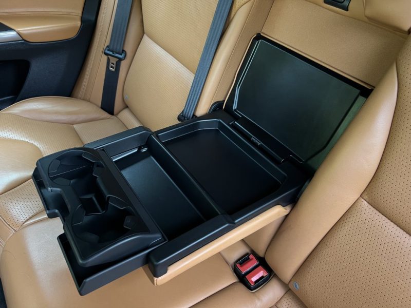 VOLVO XC60 PHASE 2 MOMENTUM D5 2.4 D 220 Cv AWD 4x4 BOITE AUTO CUIR GPS CRIT AIR 2 - GARANTIE 1 AN