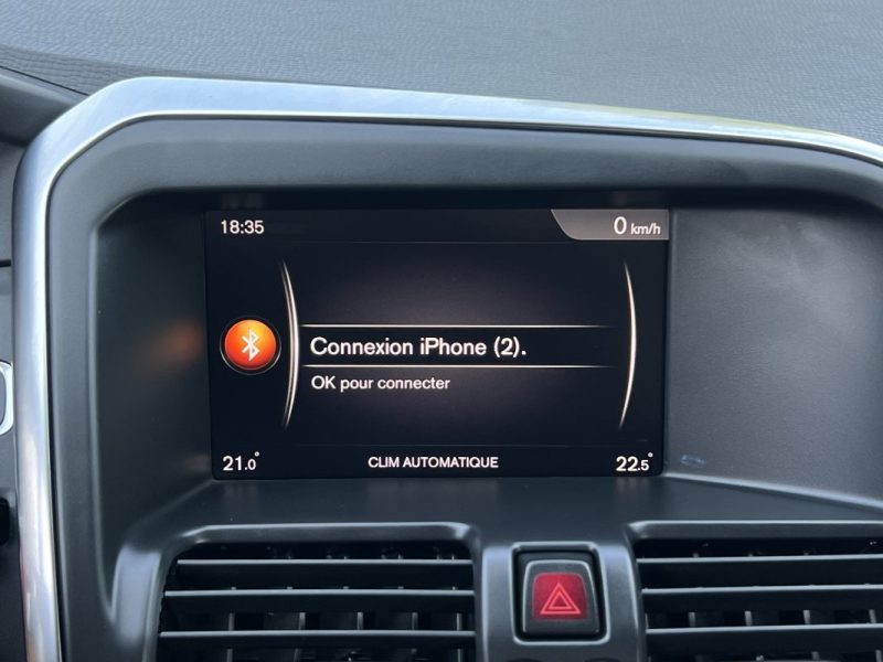 VOLVO XC60 PHASE 2 MOMENTUM D5 2.4 D 220 Cv AWD 4x4 BOITE AUTO CUIR GPS CRIT AIR 2 - GARANTIE 1 AN