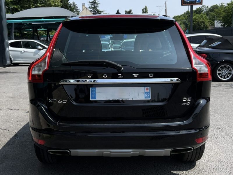 VOLVO XC60 PHASE 2 MOMENTUM D5 2.4 D 220 Cv AWD 4x4 BOITE AUTO CUIR GPS CRIT AIR 2 - GARANTIE 1 AN