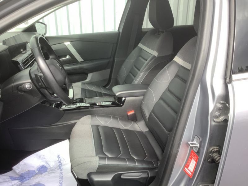 Citroën C4 PureTech 130 S&S EAT8 Shine