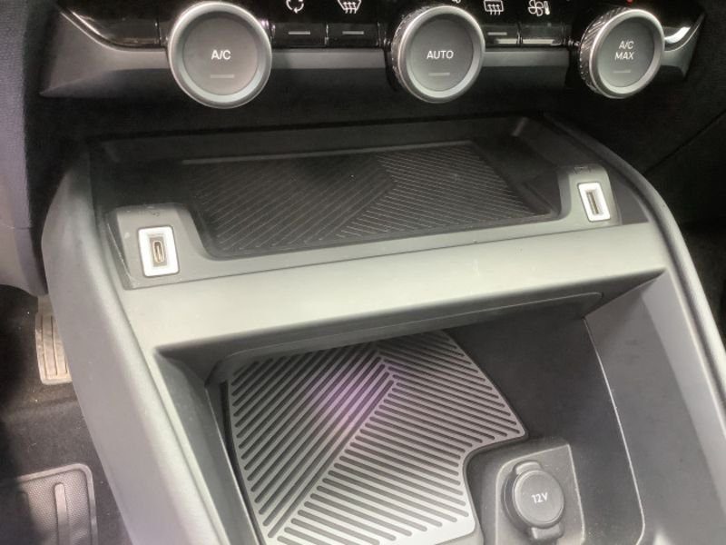 Citroën C4 PureTech 130 S&S EAT8 Shine