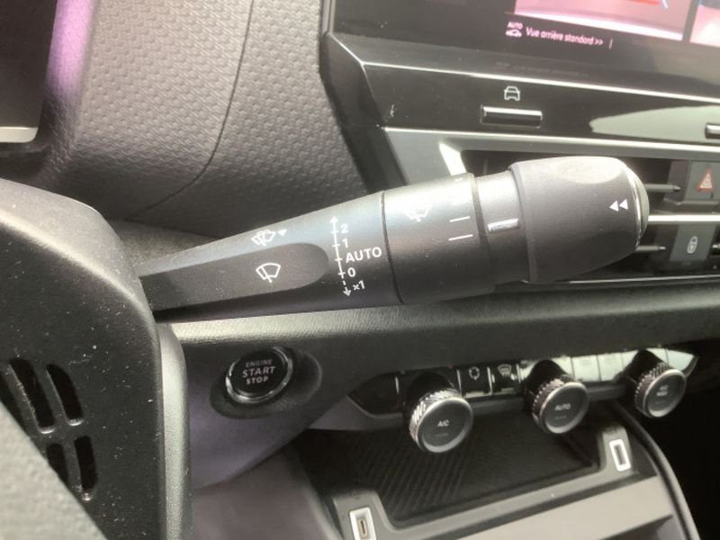 Citroën C4 PureTech 130 S&S EAT8 Shine