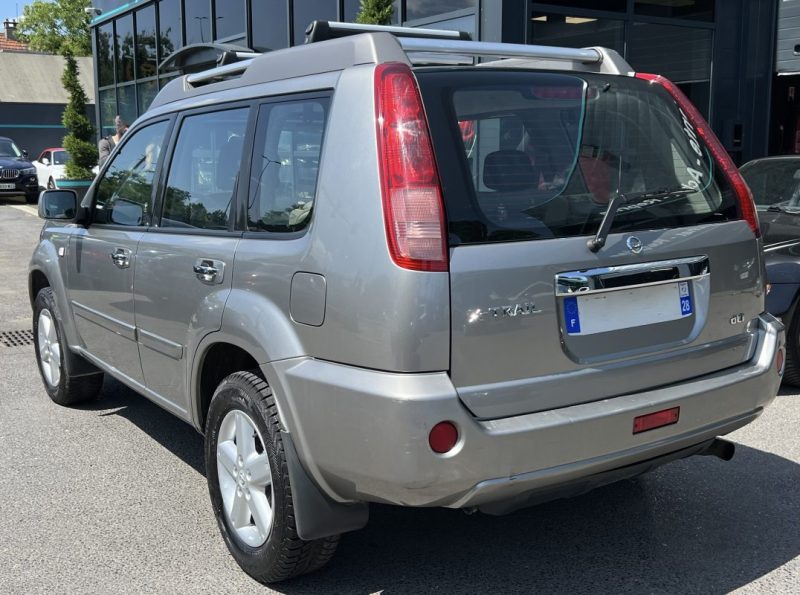 NISSAN X-TRAIL PHASE 2 II 2.2 DCI 136 Cv 4WD 56 800 Kms TOIT OUVRANT PANORAMIQUE - GARANTIE 1 AN