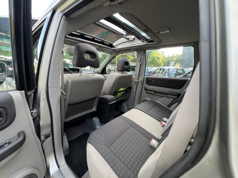 NISSAN X-TRAIL PHASE 2 II 2.2 DCI 136 Cv 4WD 56 800 Kms TOIT OUVRANT PANORAMIQUE - GARANTIE 1 AN