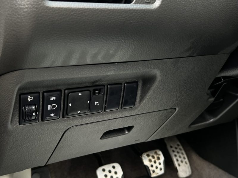 NISSAN X-TRAIL PHASE 2 II 2.2 DCI 136 Cv 4WD 56 800 Kms TOIT OUVRANT PANORAMIQUE - GARANTIE 1 AN