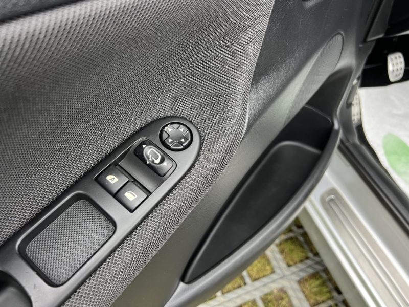 PEUGEOT 207 CC PHASE 2 CABRIOLET SPORT PACK 1.6 VTI 120 Cv 49 400 Kms CRIT AIR 1 - GARANTIE 1 AN