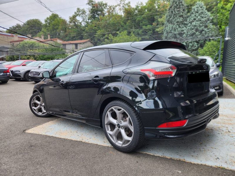 Ford Focus 2017 2.0 250 ST*RECARO*GPS*XENON