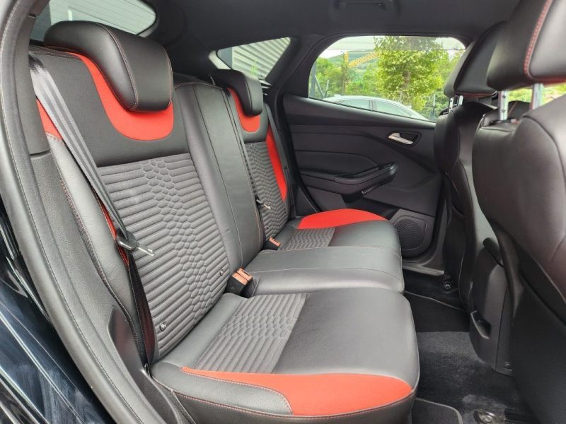 Ford Focus 2017 2.0 250 ST*RECARO*GPS*XENON