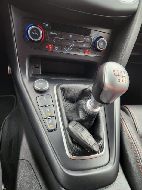 Ford Focus 2017 2.0 250 ST*RECARO*GPS*XENON