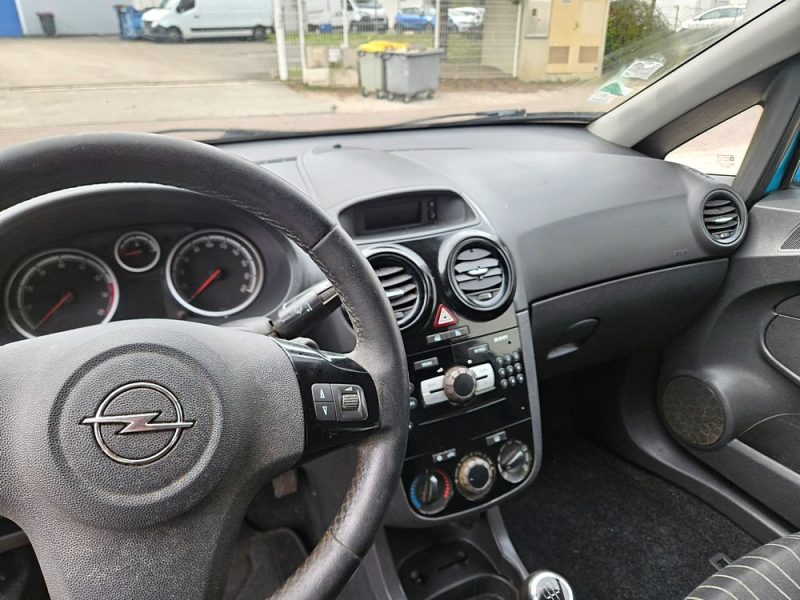 OPEL CORSA 2010