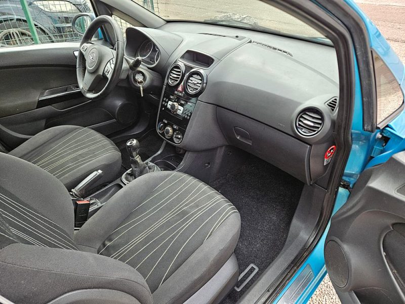OPEL CORSA 2010