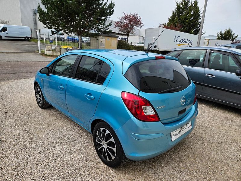 OPEL CORSA 2010