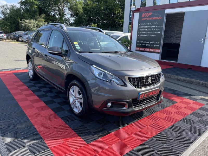 PEUGEOT 2008 1.5 BLUE HDI 100 cv Signature