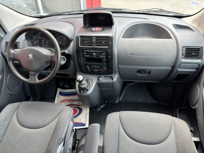 PEUGEOT EXPERT 2015